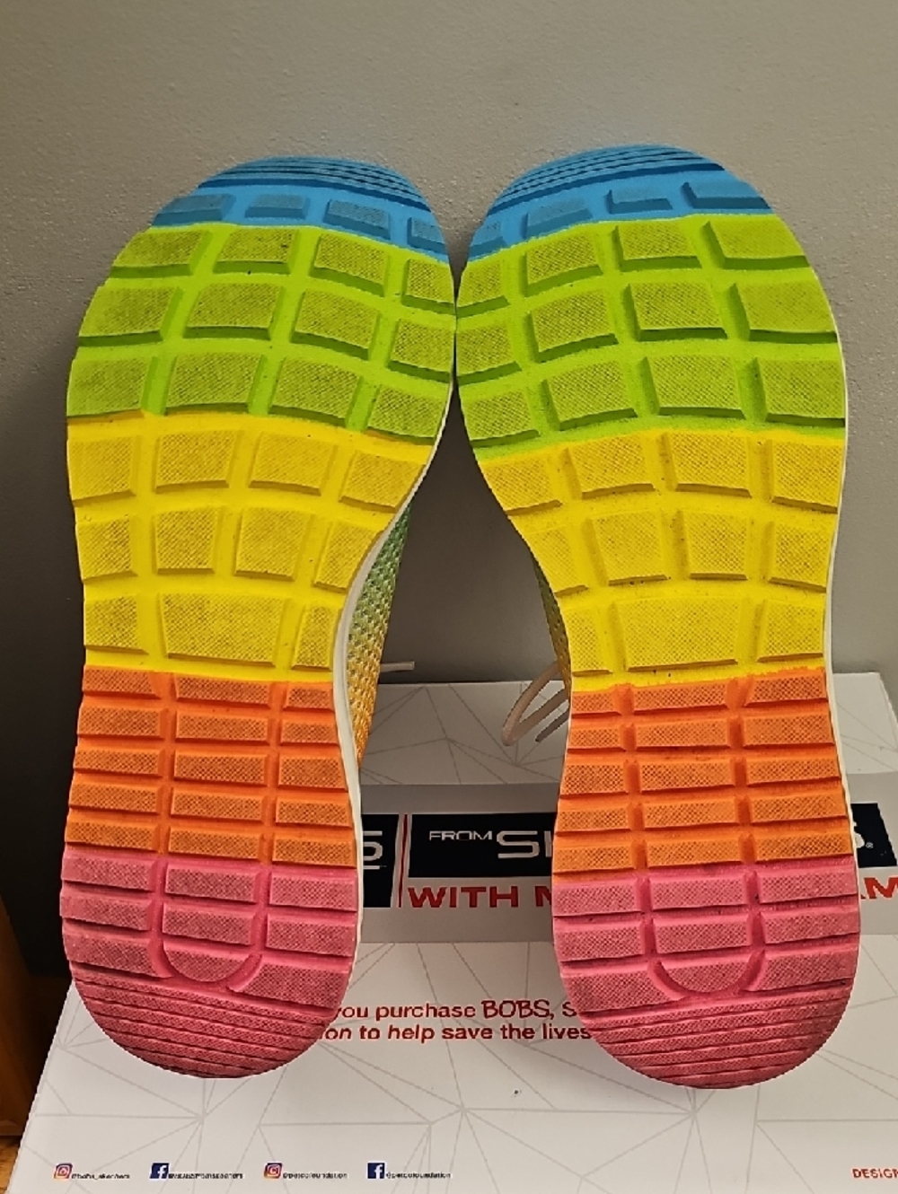 Skechers BOBS SPORT Knit Lace-Up Sneakers - Blue Green Yellow Orange Size 8.5 - Picture 4 of 9